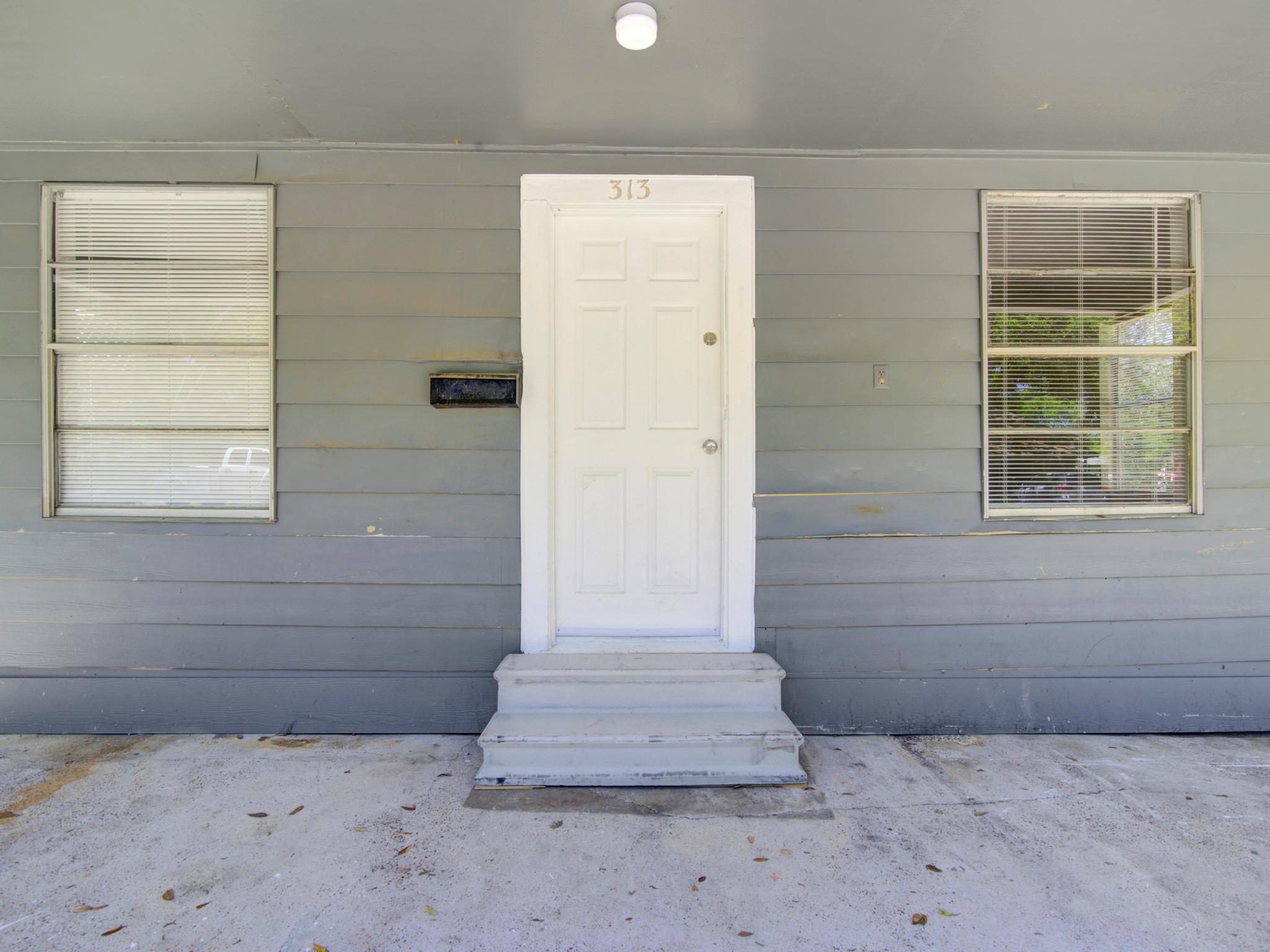 313 N Beauregard Street 1