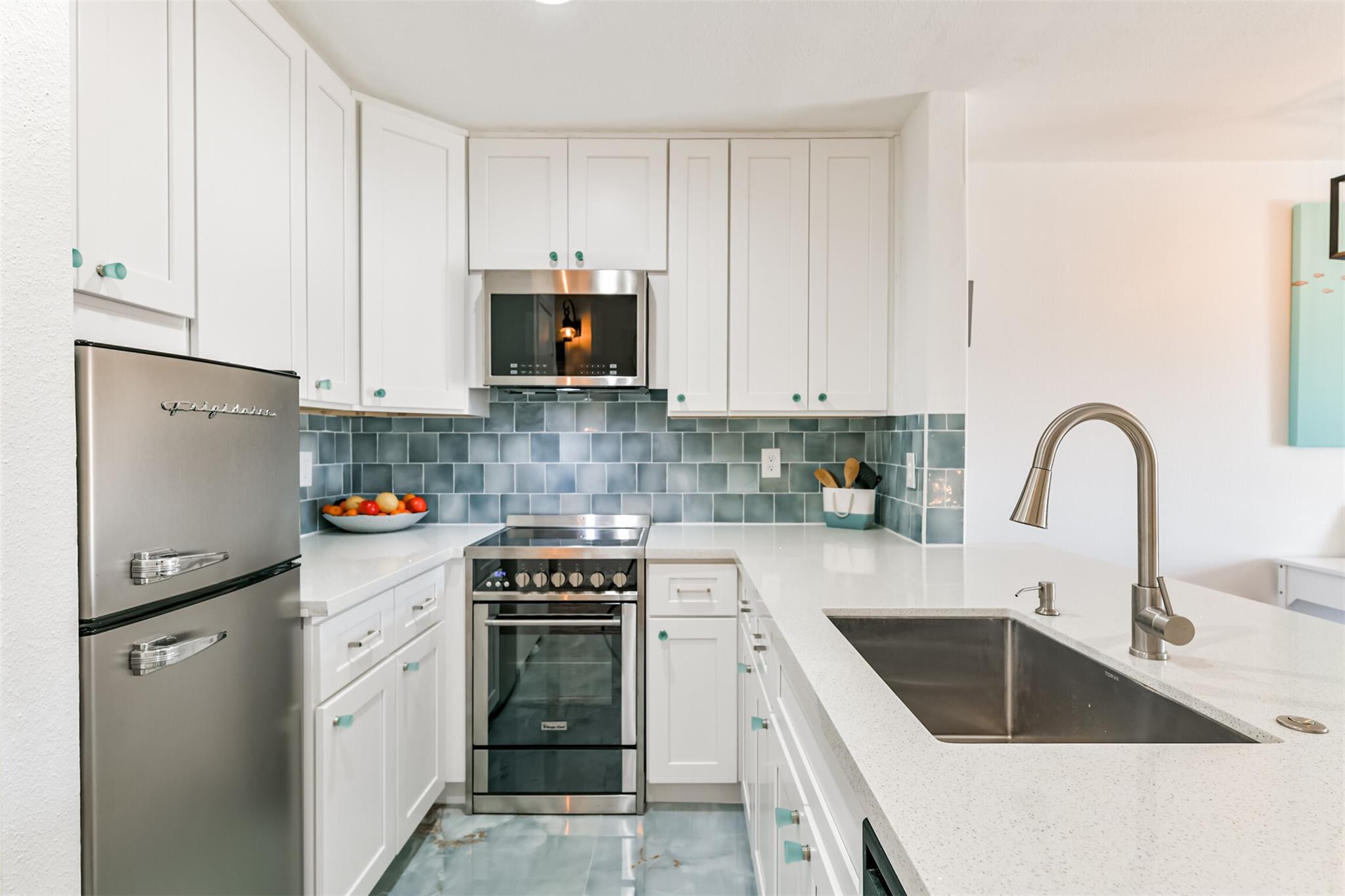 7312 Seawall Boulevard 209