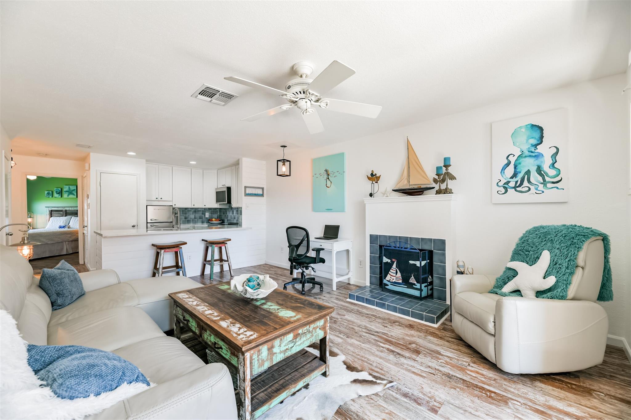 7312 Seawall Boulevard 209