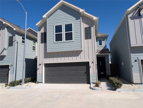 Photo of 8114 Esther Acres Ln, Houston, TX 77088 (MLS # 45270778)