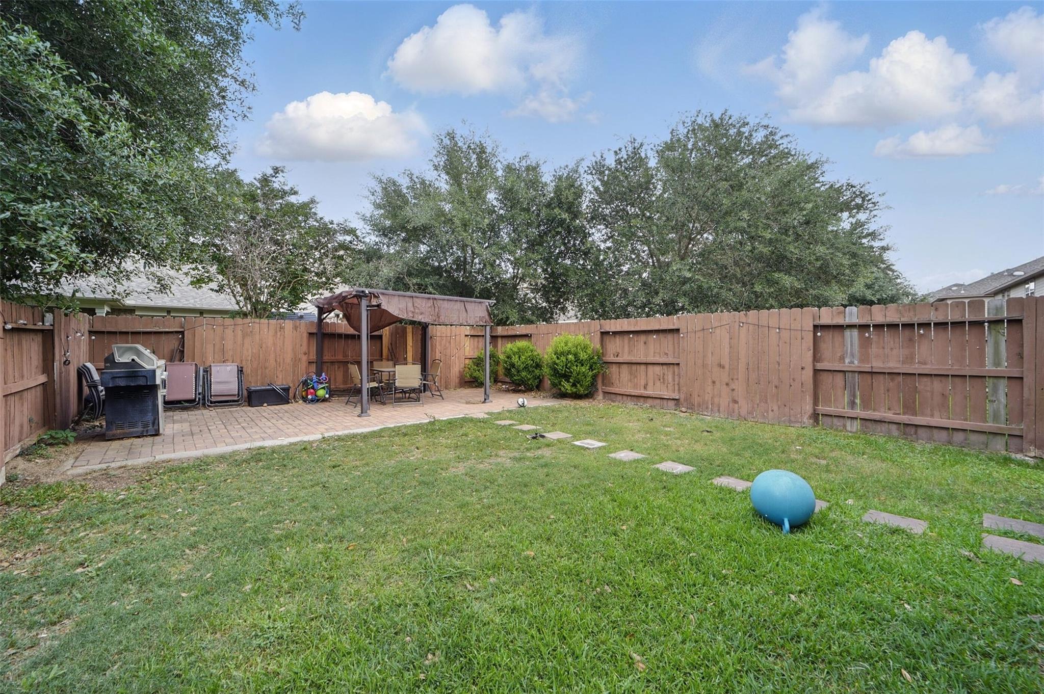 6443 Calgary Woods Lane