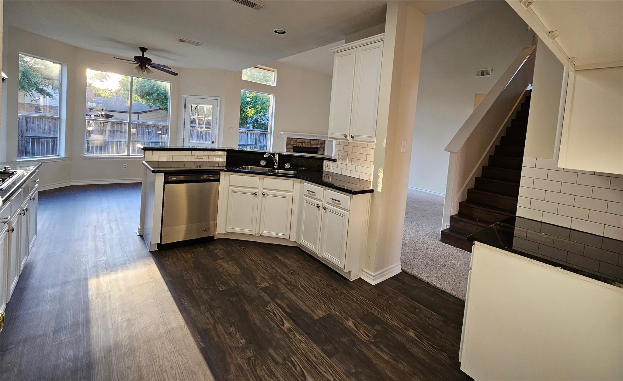 2202 Cherry Hill Court