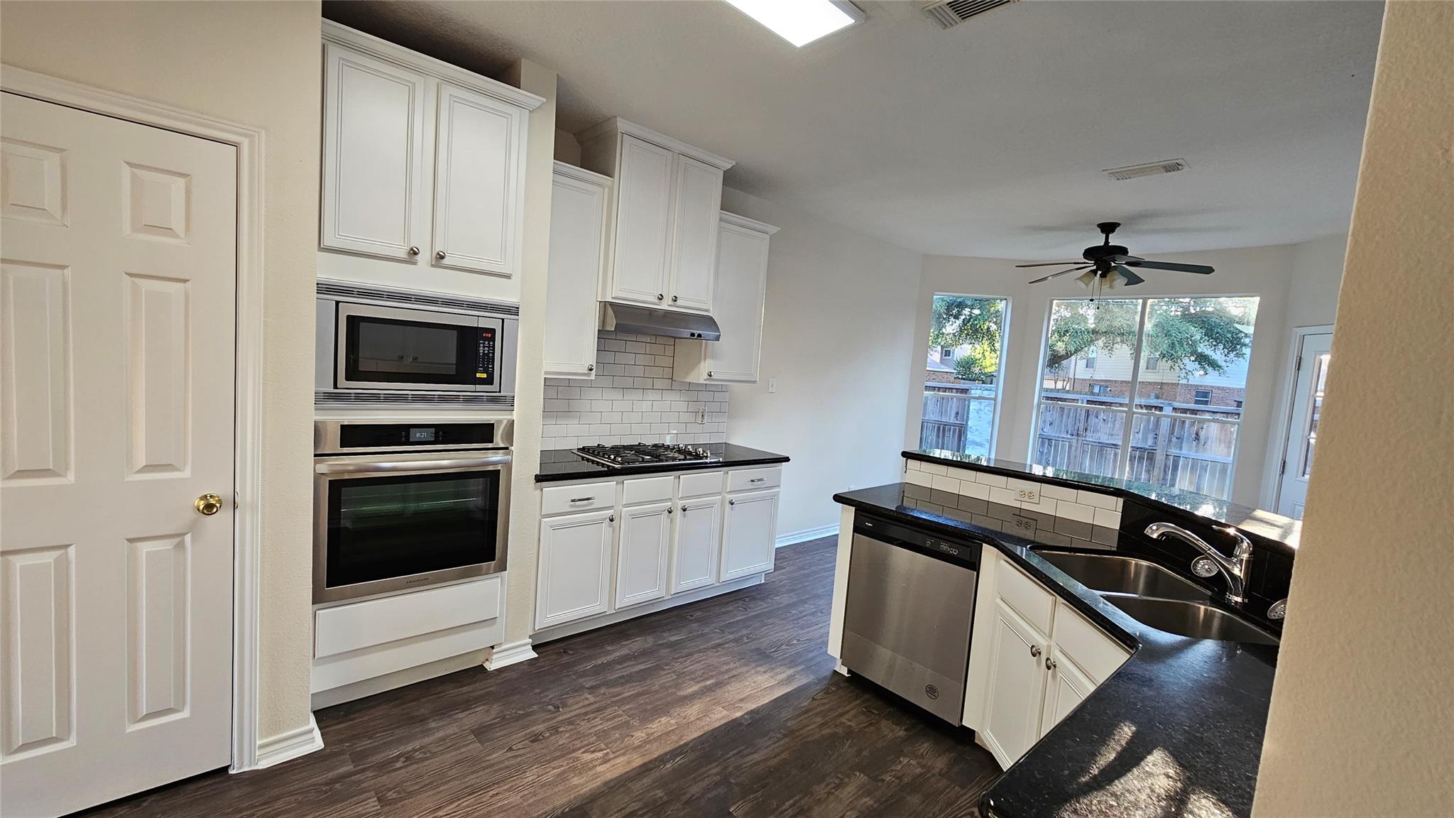 2202 Cherry Hill Court