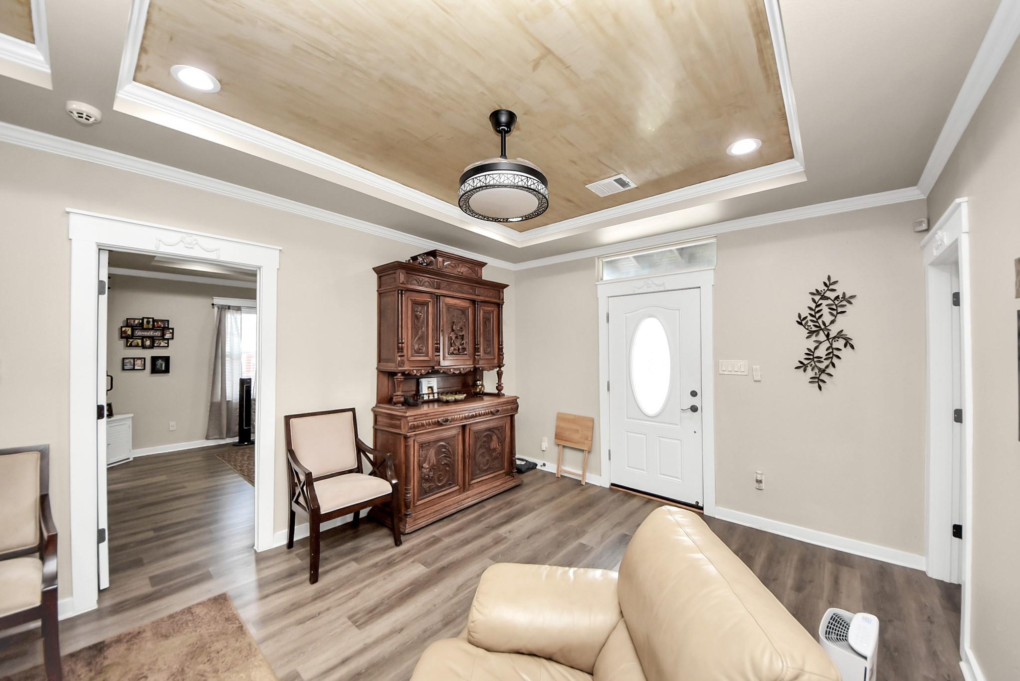 1106 S 8th Street