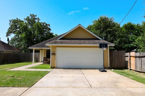Photo of 2514 Lee Street, Houston, TX 77026 (MLS # 86610388)