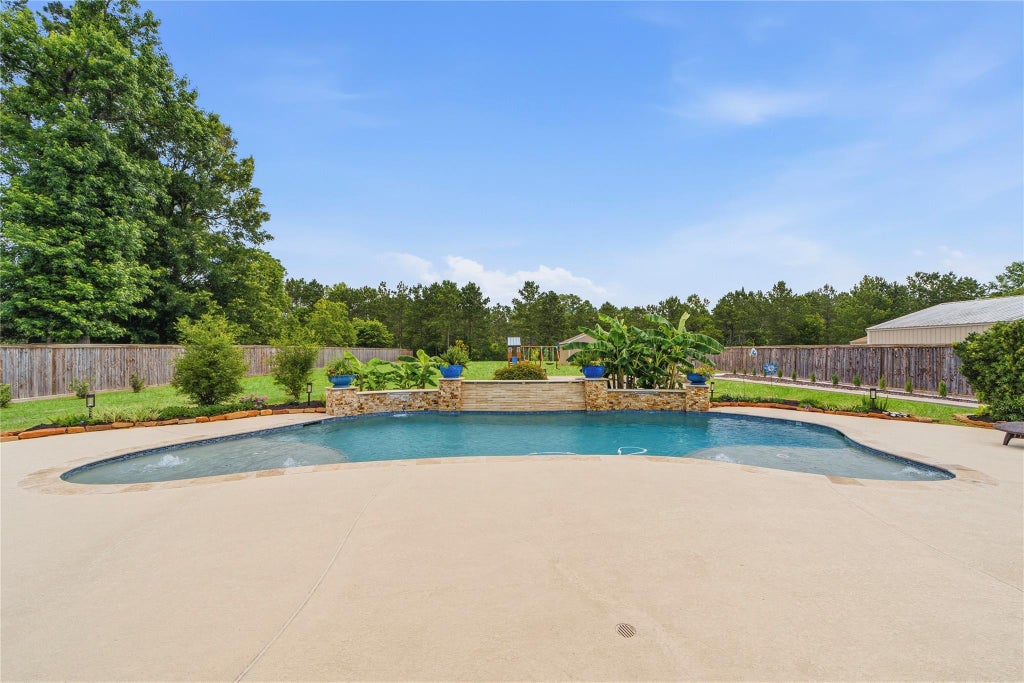 Photo of 19455 Desna Drive, Porter, TX 77365 (MLS # 86446543)