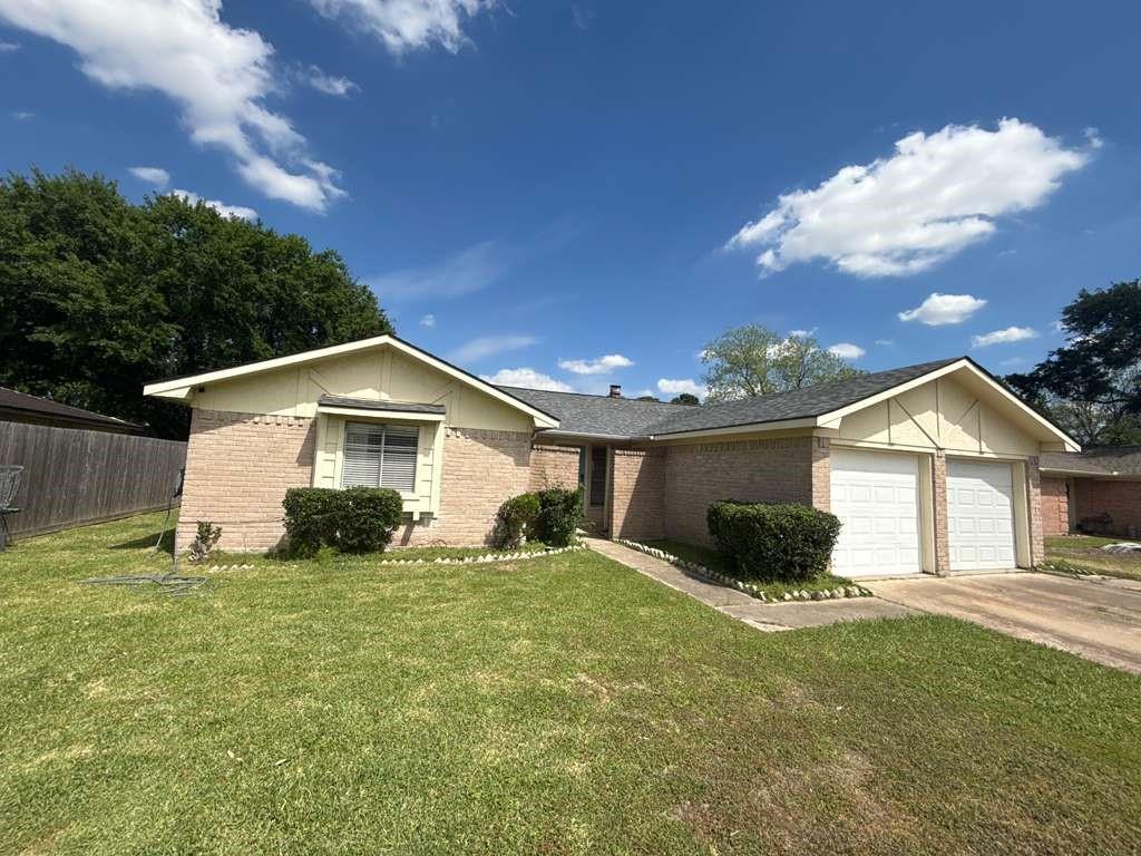 22602 Fincastle Drive