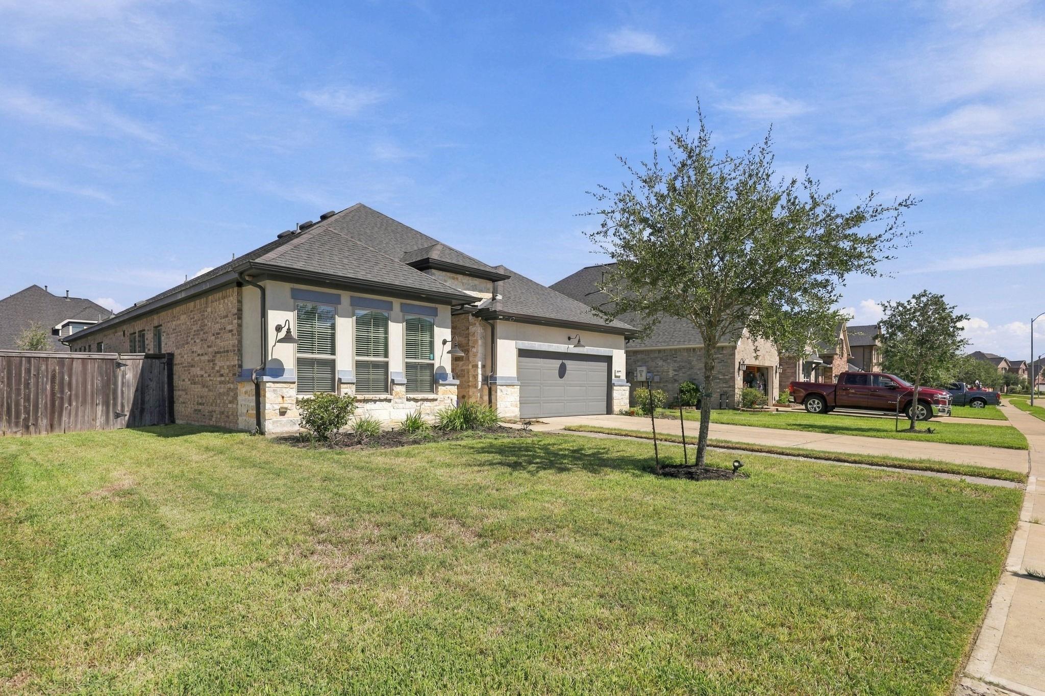 1607 Pepper Grove Lane