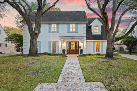 Photo of 14527 Chadbourne Drive, Houston, TX 77079 (MLS # 29010339)