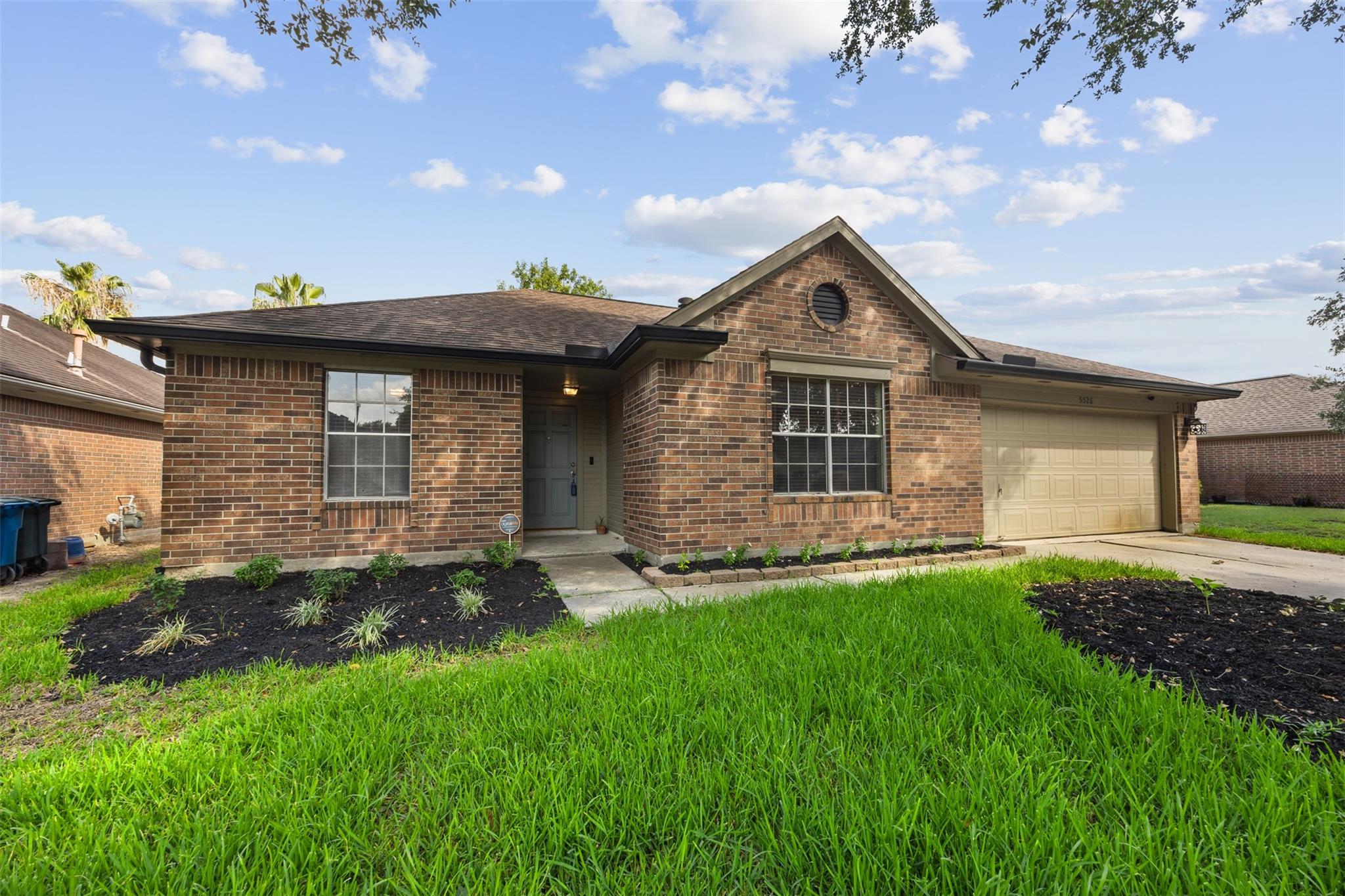 5526 Clarkston Lane