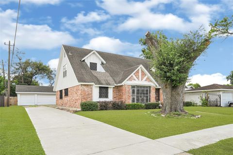 Photo of 8615 Glenaire Street, Houston, TX 77061 (MLS # 44091290)