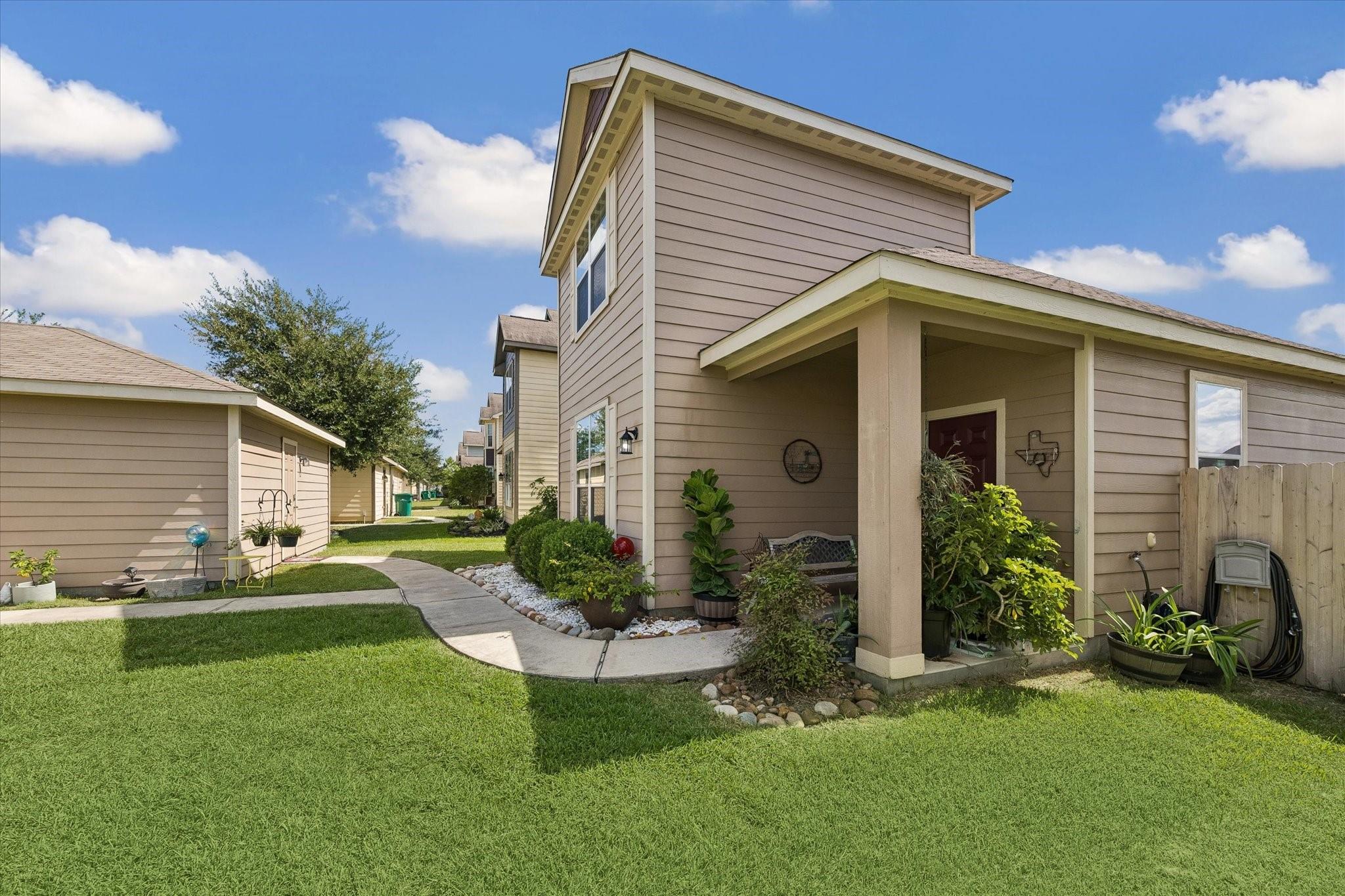 10885 S Lake Mist Lane