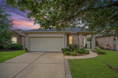 Photo of 15726 Flagstone Walk Way, Houston, TX 77049 (MLS # 32836636)