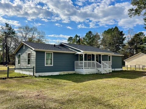 Homes For Sale - 2504 Davisville Road Road<br/> Angelina County, Lufkin, TX 75901