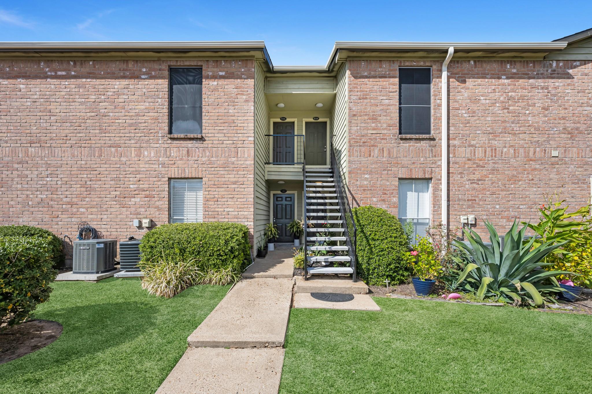 18800 Egret Bay Boulevard 804