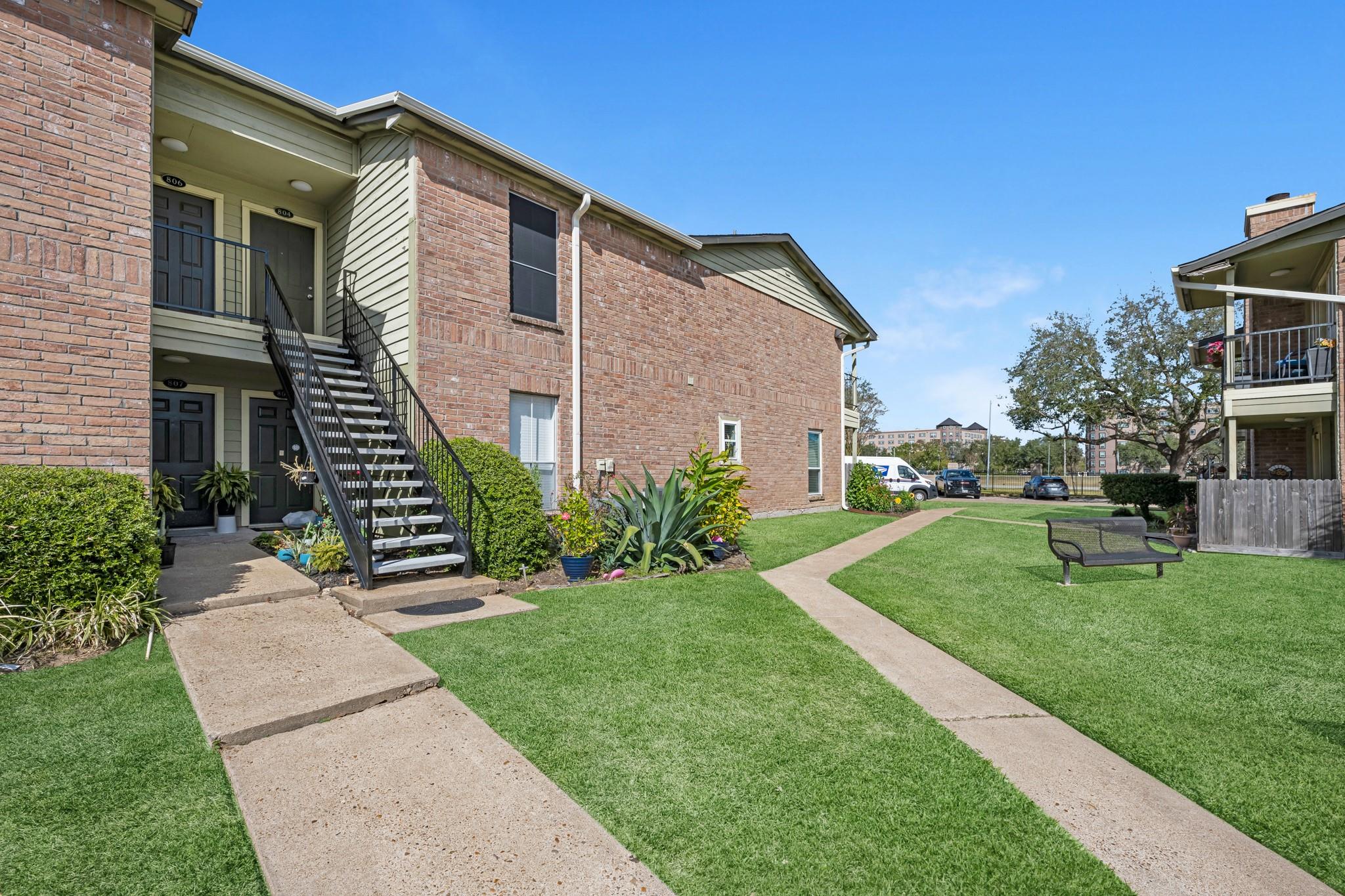 18800 Egret Bay Boulevard 804