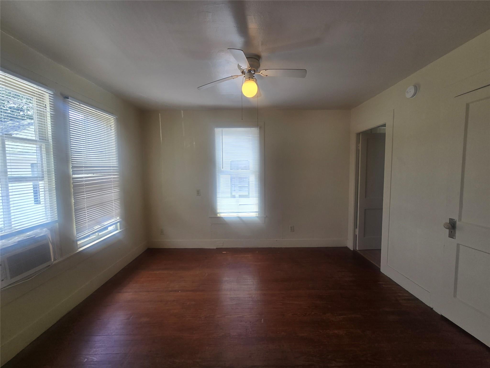 2221 35th Street Rear