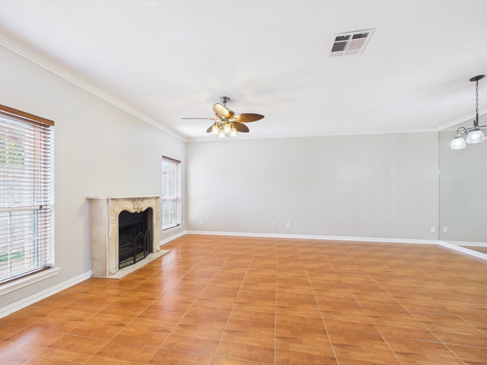 4001 Tanglewilde Street 709