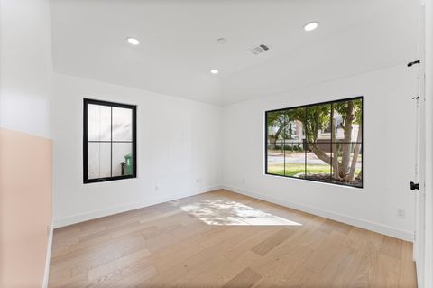 Tiny photo for 4010 Norfolk Street, Houston, TX 77027 (MLS # 55796328)