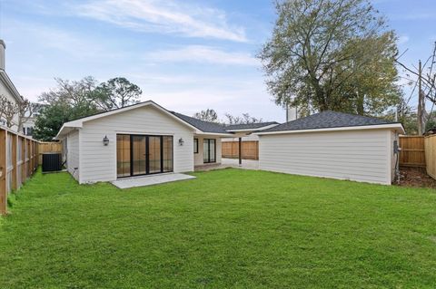Tiny photo for 4010 Norfolk Street, Houston, TX 77027 (MLS # 55796328)
