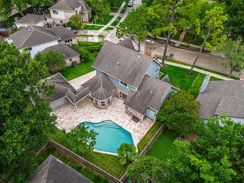 Photo of 2287 Woodland Springs Street, Houston, TX 77077 (MLS # 10464540)