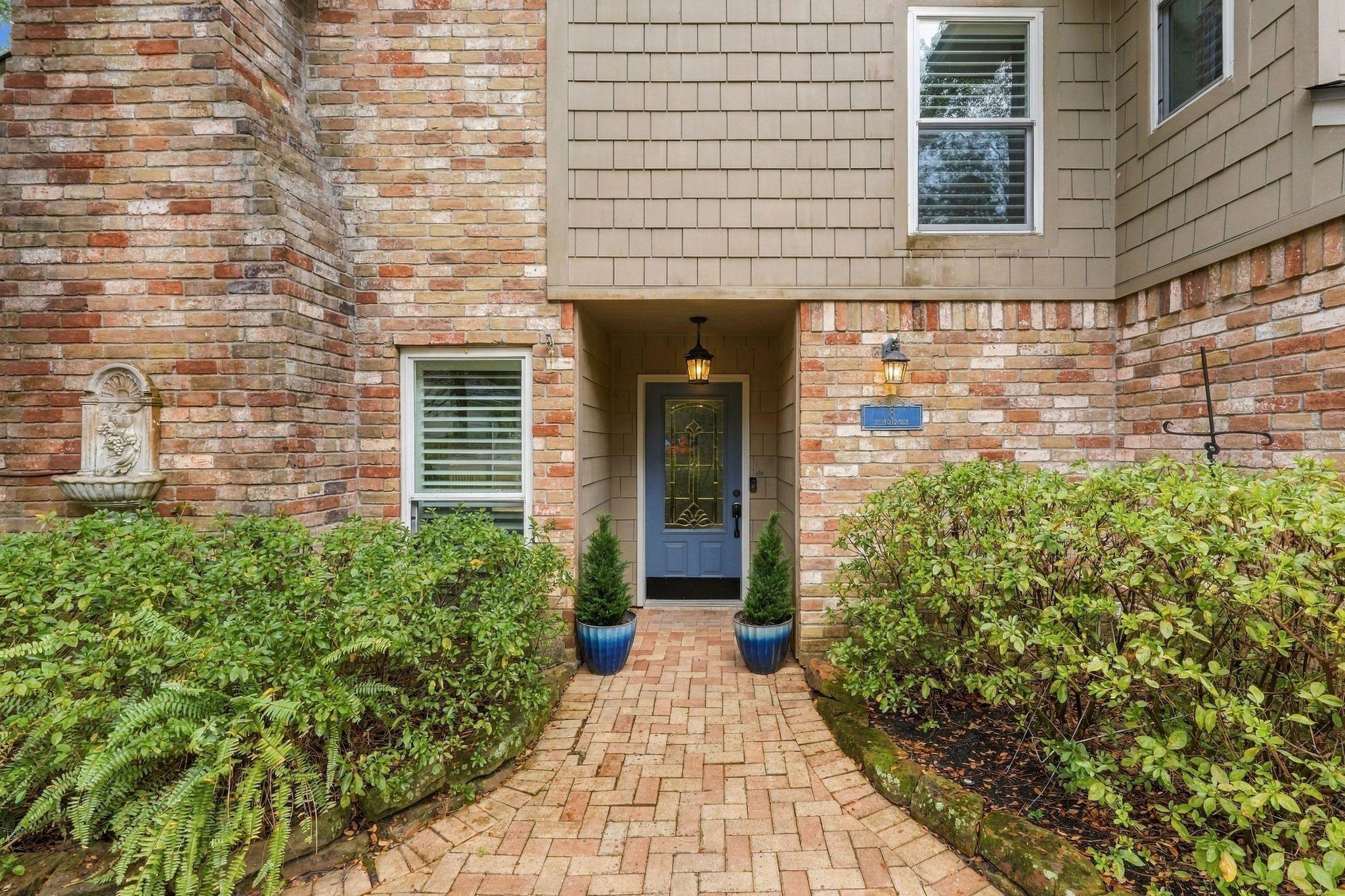 8 Diamond Oak Court