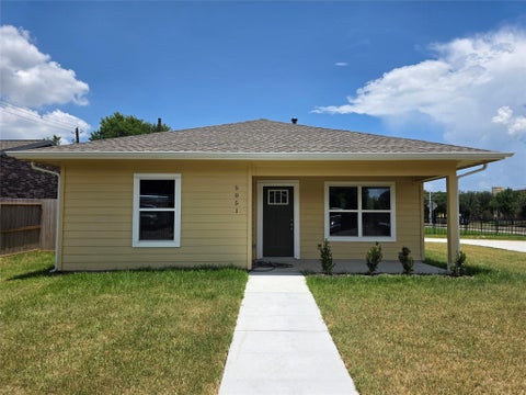 Photo of 5051 Ventura Lane, Houston, TX 77021 (MLS # 82868205)
