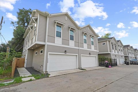 Photo of 5620 Madison Street, Houston, TX 77091 (MLS # 6757873)