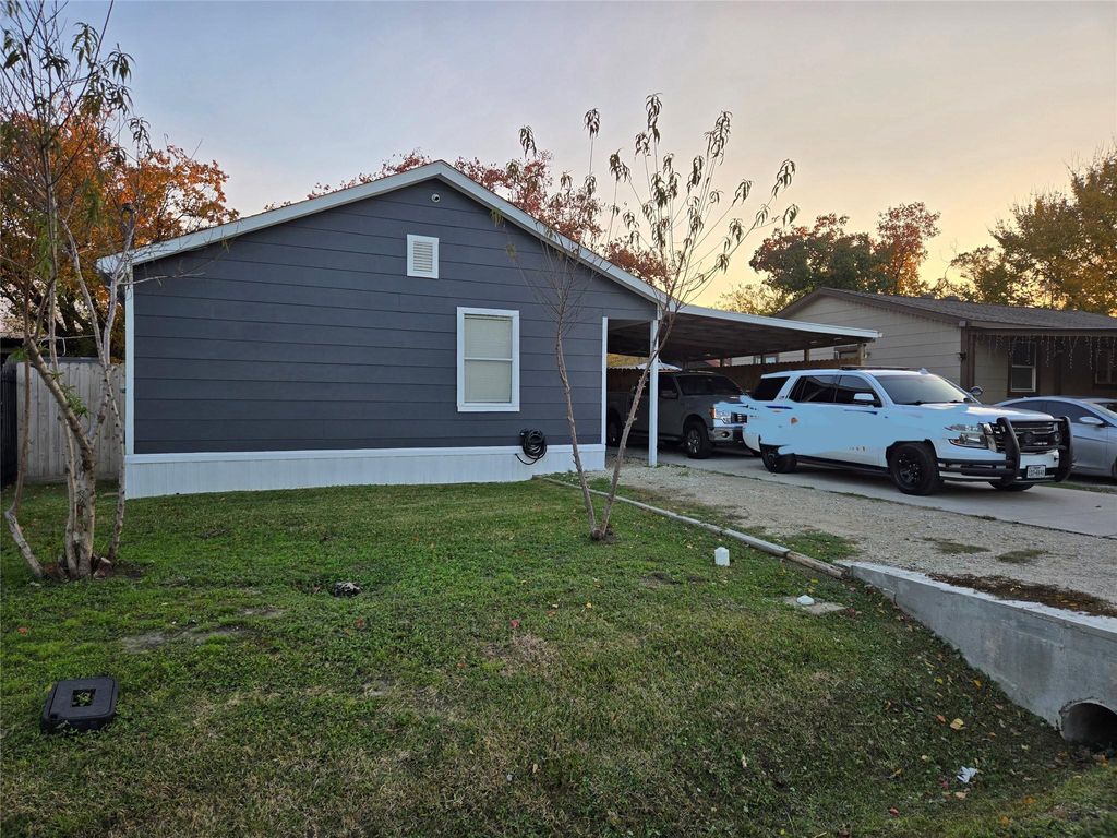 Photo of 14548 Gainesville Street, Houston, TX 77015 (MLS # 61652547)