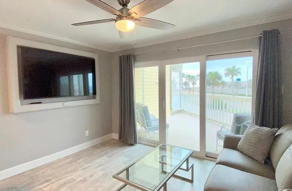 6300 Seawall Boulevard 9123