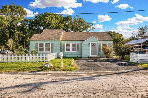 Photo of 408 N Hunt Street, Bellville, TX 77418 (MLS # 43740919)