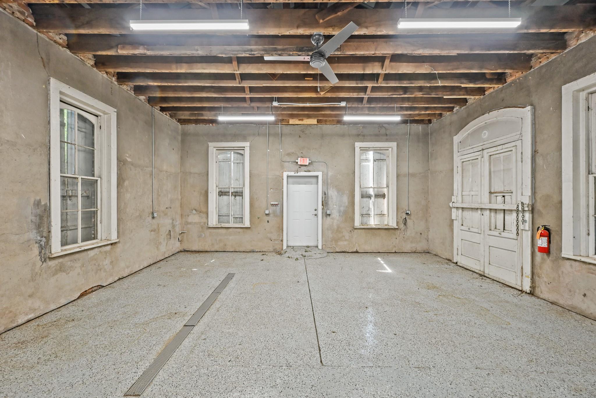 603 Calhoun Street