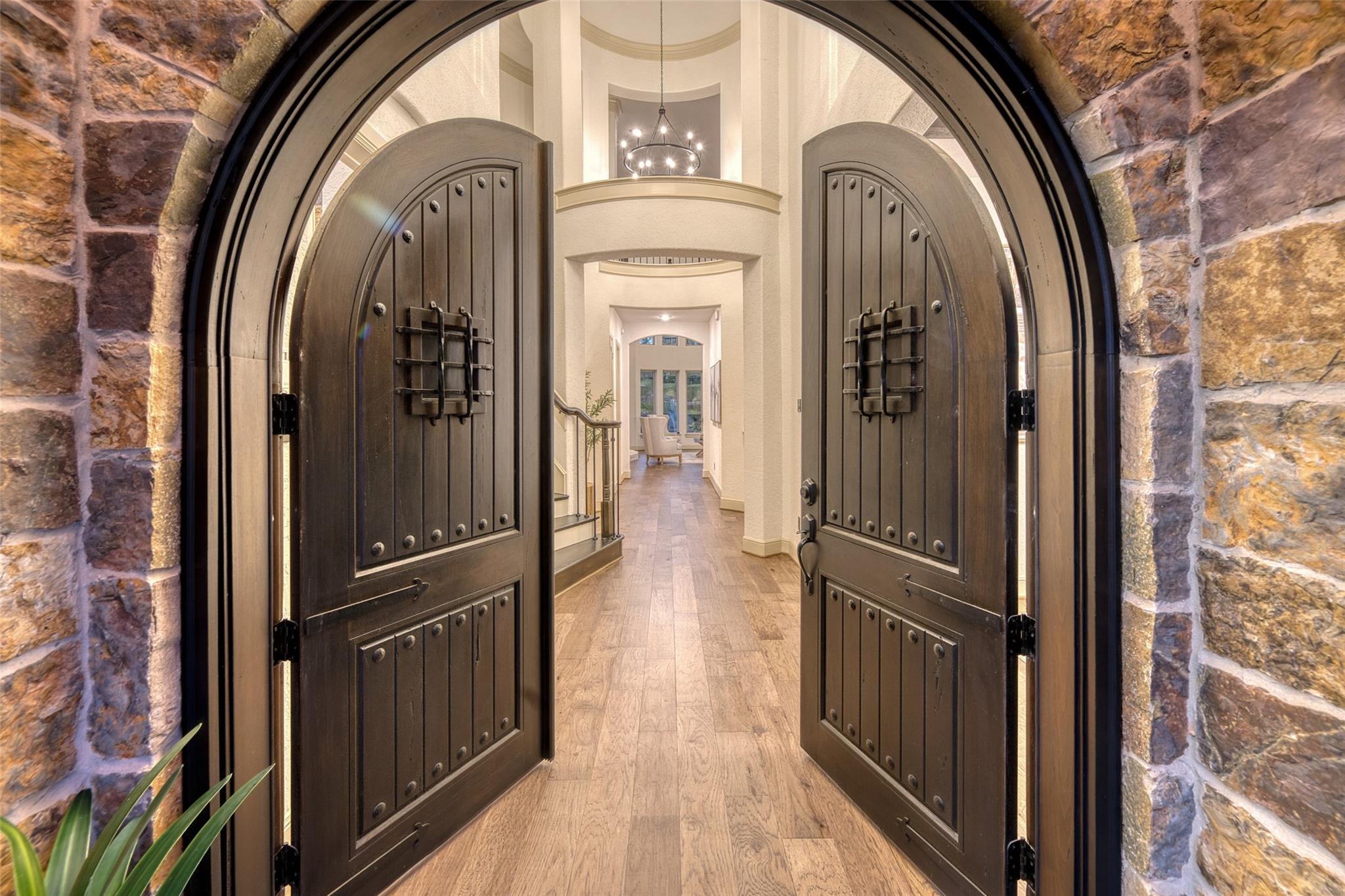 1115 Grand Estates Drive