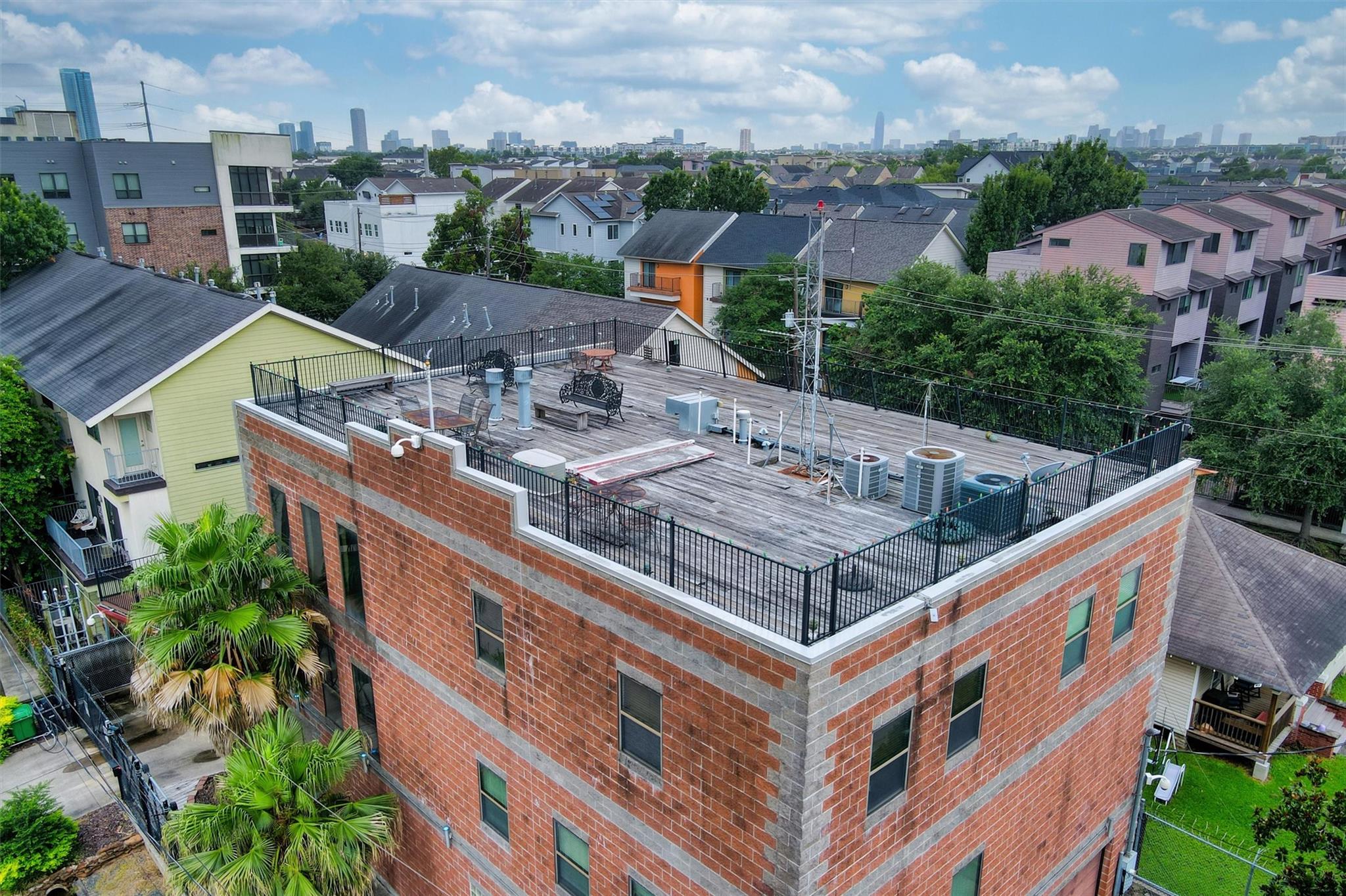 1607 E Bonner Street