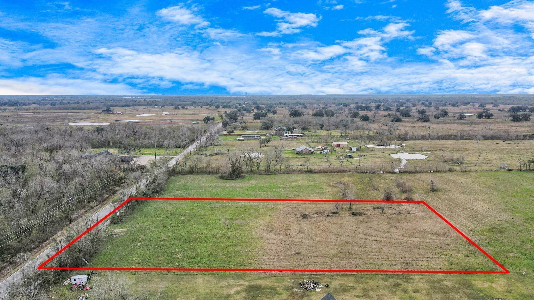 1402 County Road 34