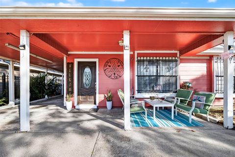 Tiny photo for 10313 Chadwick Street, Houston, TX 77029 (MLS # 69125416)