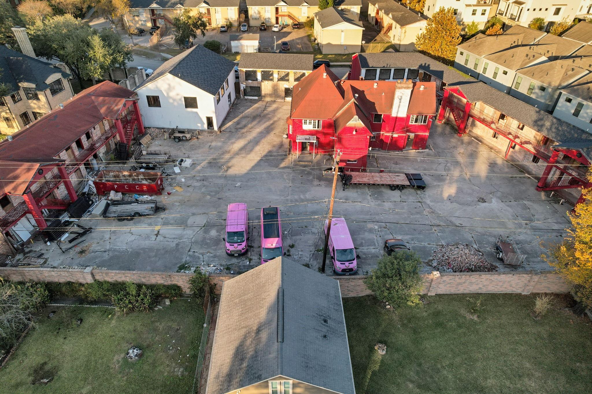 2612 Riverside Drive