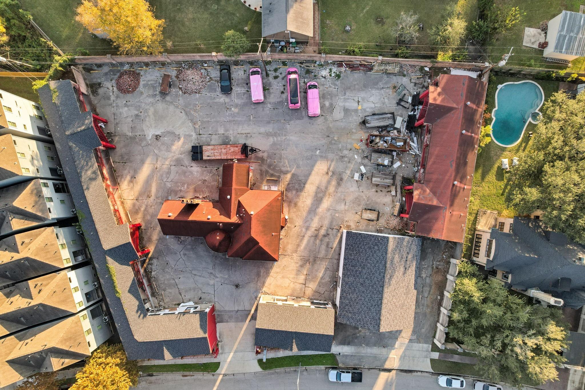 2612 Riverside Drive