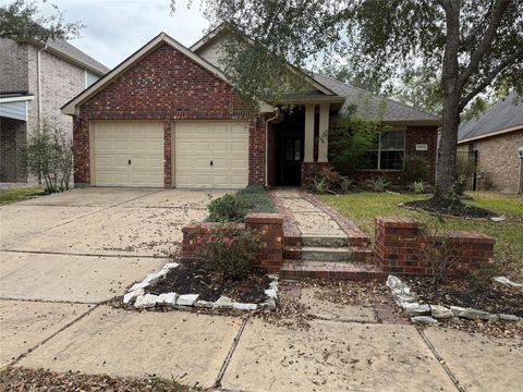 Photo of 18419 S Raven Shore Drive, Cypress, TX 77433 (MLS # 24595094)