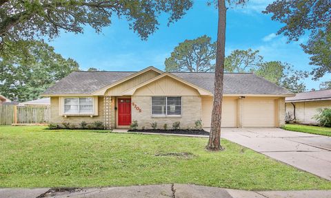 Photo of 9205 Vicksburg Avenue, Texas City, TX 77591 (MLS # 95121085)