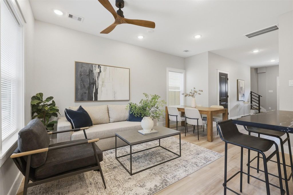 Photo of 4719 Mallow Street, Houston, TX 77033 (MLS # 97797071)