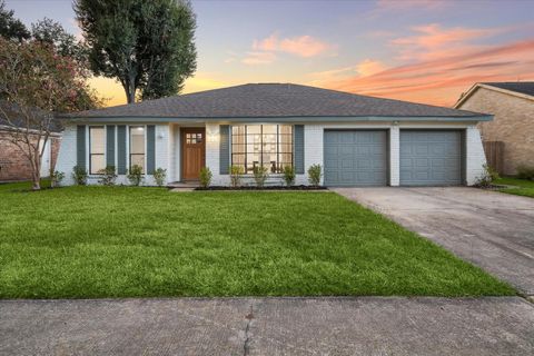 Photo of 6703 Deer Ridge Lane, Houston, TX 77086 (MLS # 23015874)