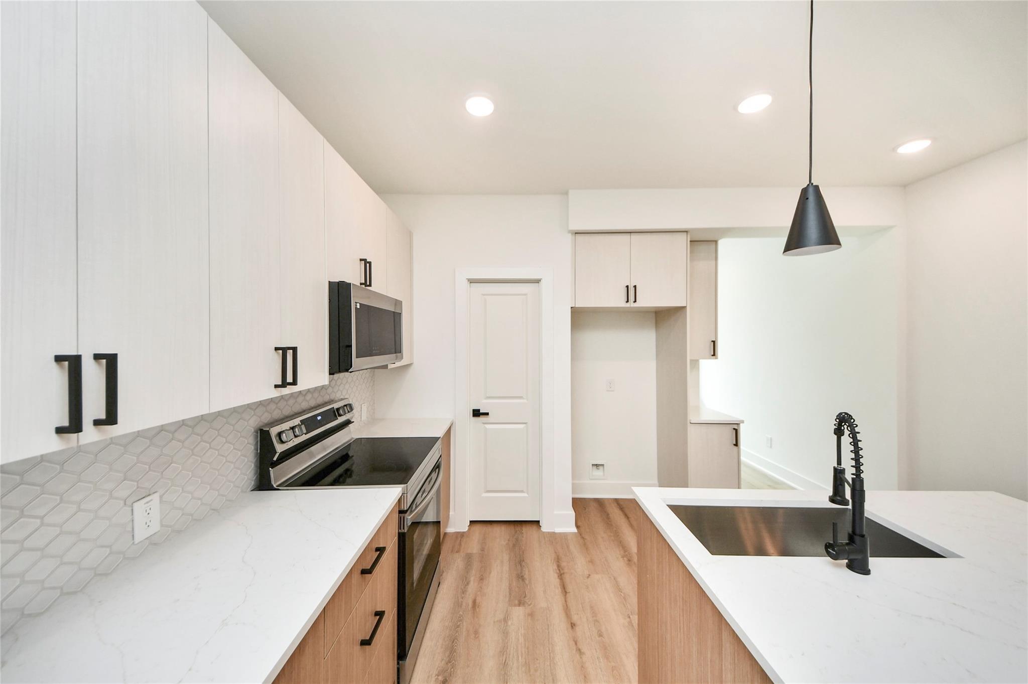 932 South Lane Unit A Lane