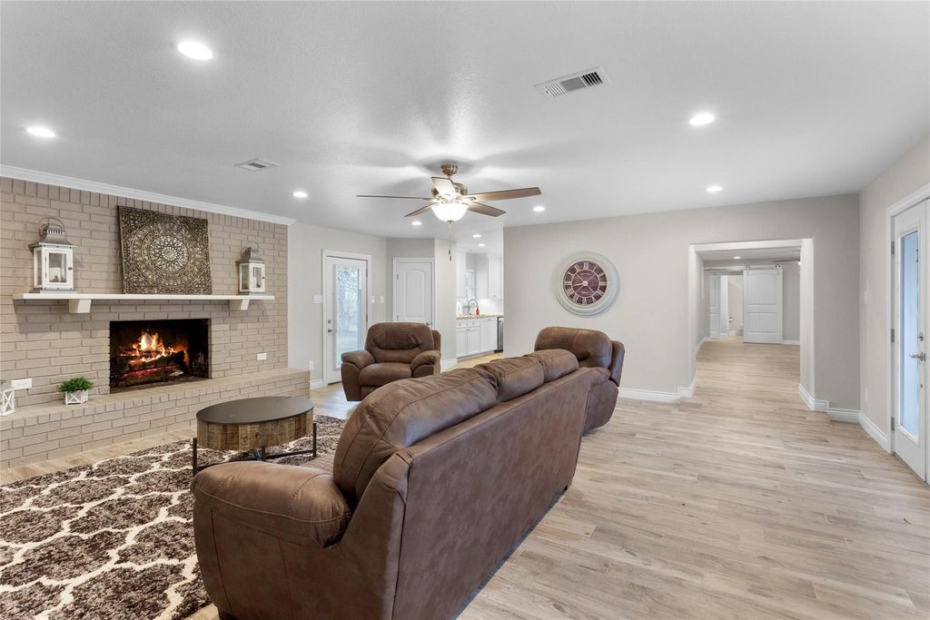 Photo of 13800 6th Street, Santa Fe, TX 77517 (MLS # 34363838)