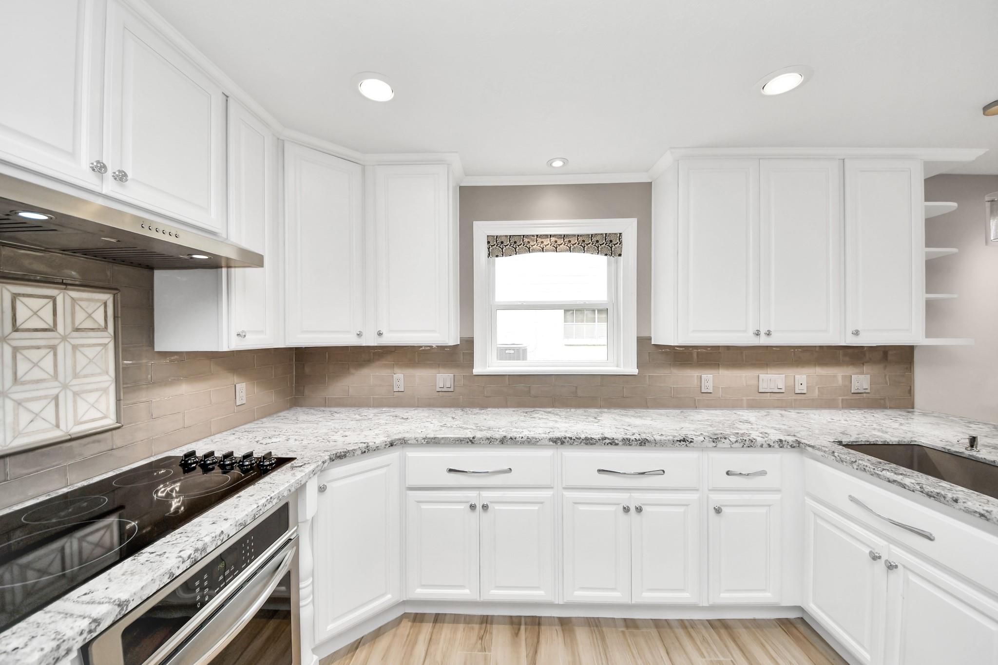 839 Longview Drive