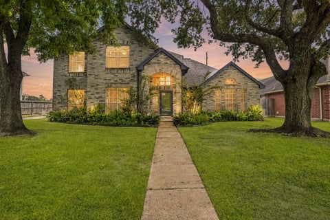 Homes For Sale - 627 Green Belt Drive<br/> Fort Bend County, Sugar Land, TX 77498
