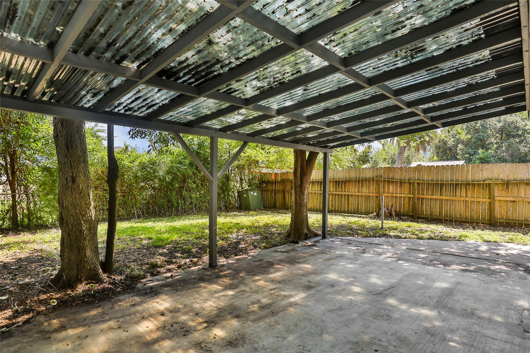 4308 Pine Shadows Street