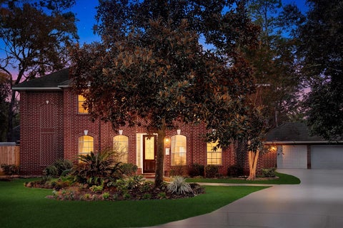 Photo of 2 Taupewood Place, The Woodlands, TX 77384 (MLS # 60841491)