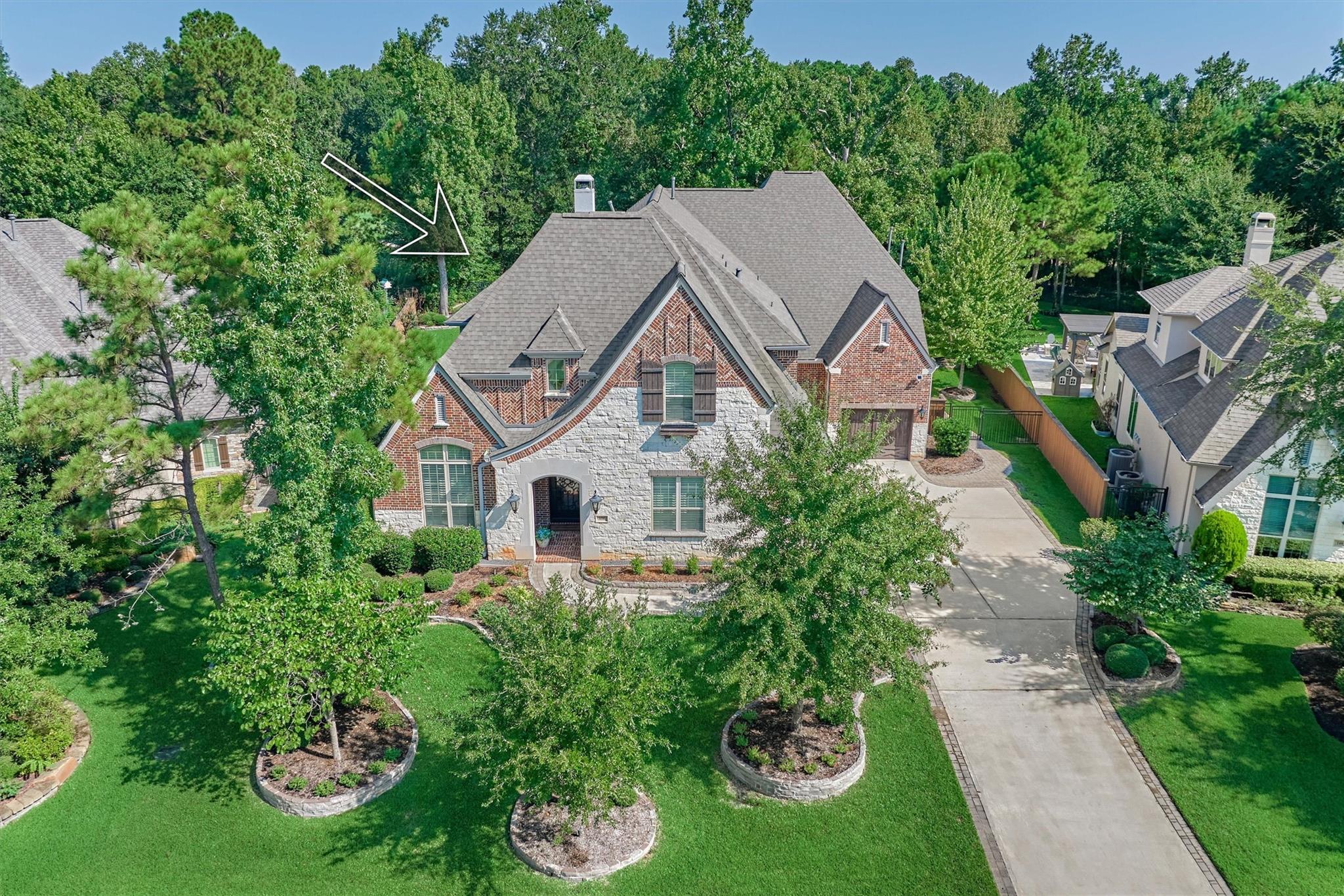 150 Caledonia Circle