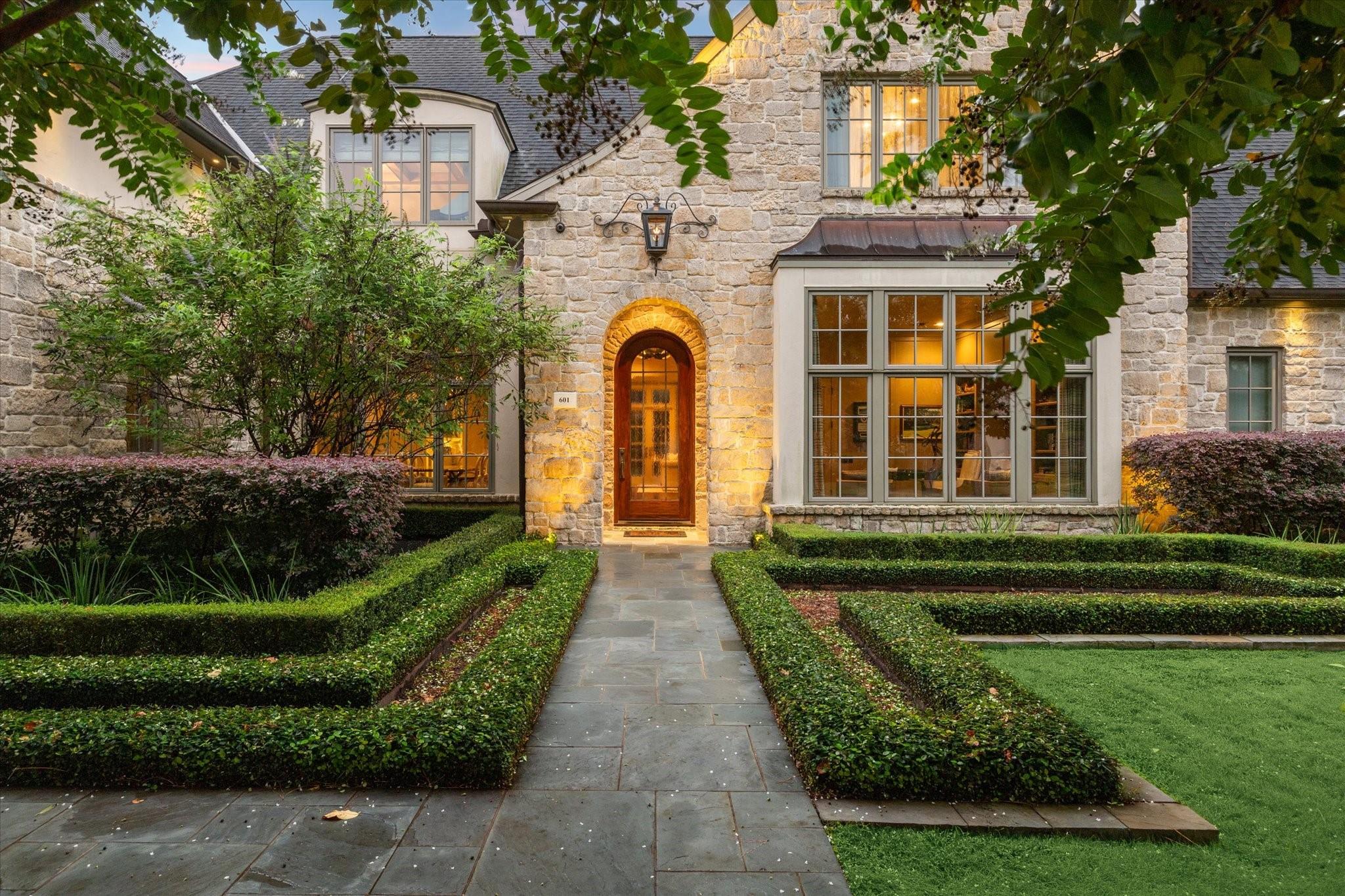 601 Lindenwood Drive